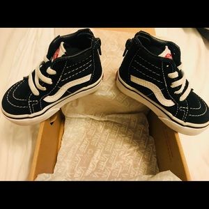 Sk8-Hi Zip Vans